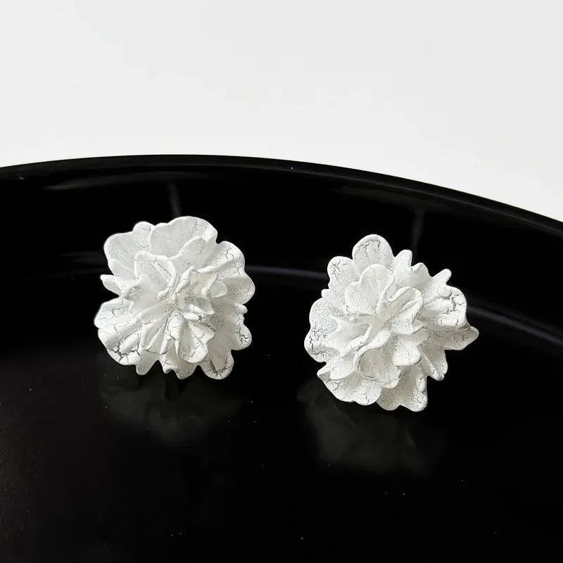 Big White Flowers Stud Earrings for Women Personality Fashion Unique Design bijoux Wedding Jewelry-Dollar Bargains Online Shopping Australia