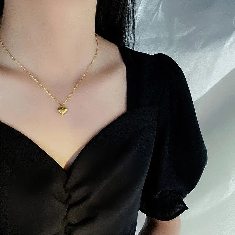 Gold-color Necklace Ms Simple Fashion Peach Heart Engraved Love Collarbone Chain Holiday Gifts-Dollar Bargains Online Shopping Australia