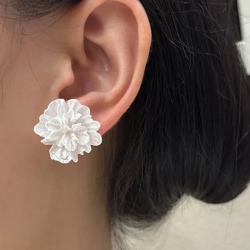 Big White Flowers Stud Earrings for Women Personality Fashion Unique Design bijoux Wedding Jewelry-Dollar Bargains Online Shopping Australia