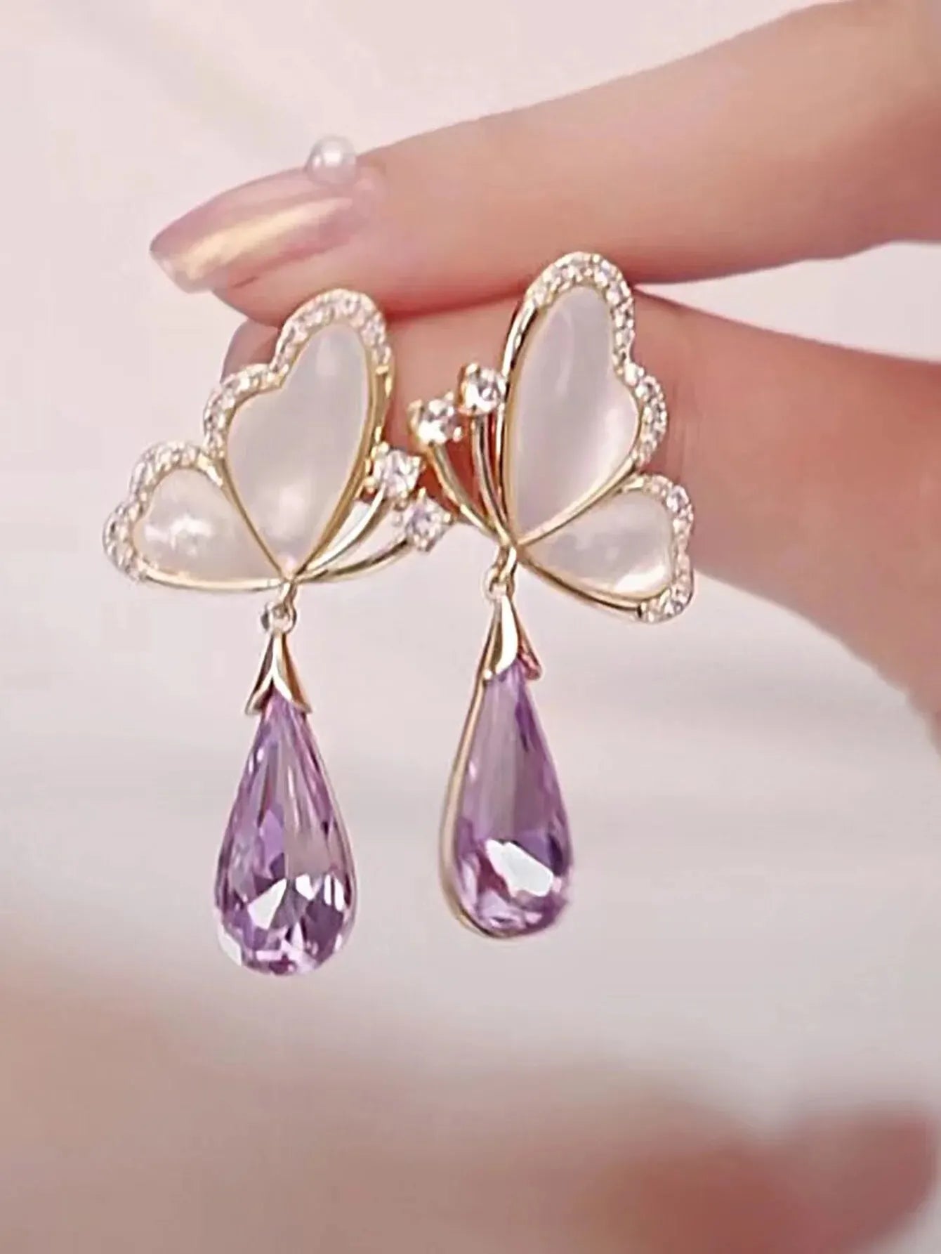 Butterfly Earrings Small Purple Crystal Pendant High-end Feel Women Fresh Sweet Style Animal Element-Dollar Bargains Online Shopping Australia