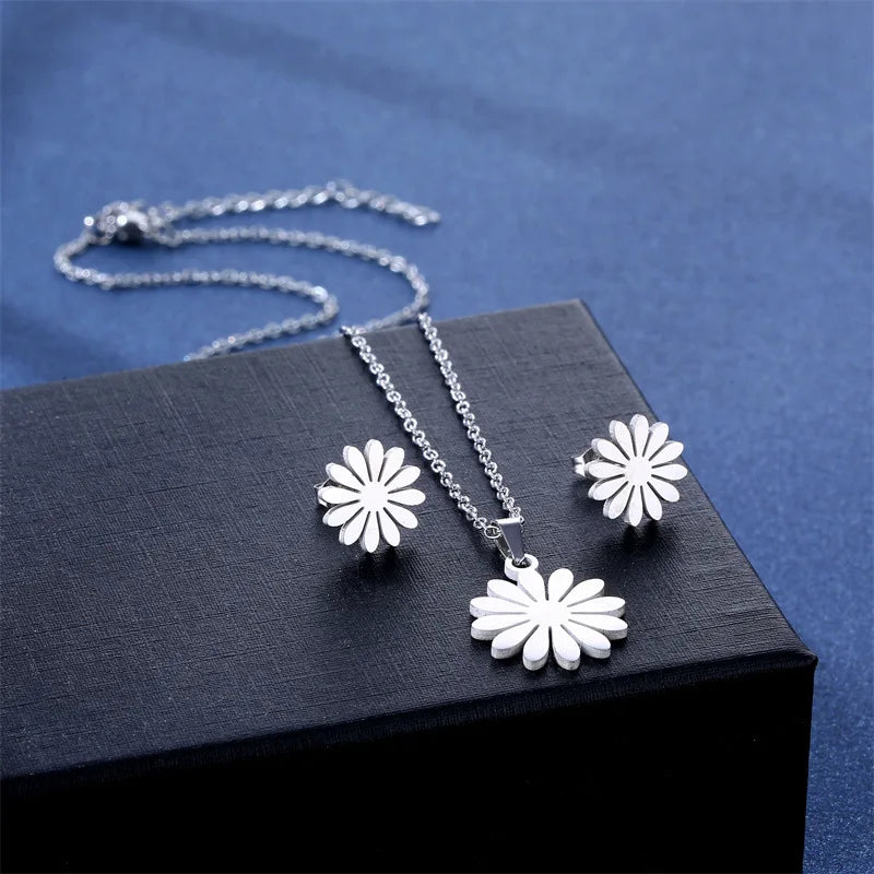 Jewelry Elegant Daisy Flowers Charm Chain Choker Necklaces Earrings Set Pendants For Women-Dollar Bargains Online Shopping Australia